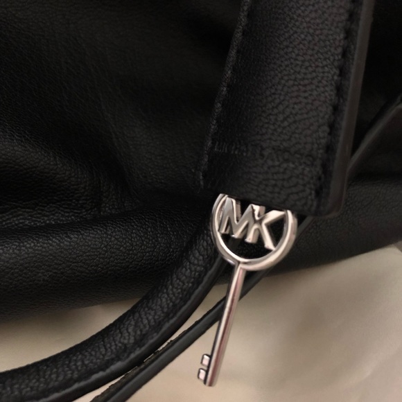 Brand New Michael Michael Kors purse - Picture 5 of 8